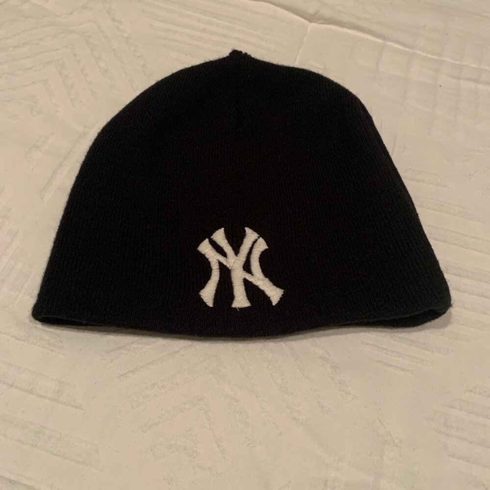 New York Yankees beanie